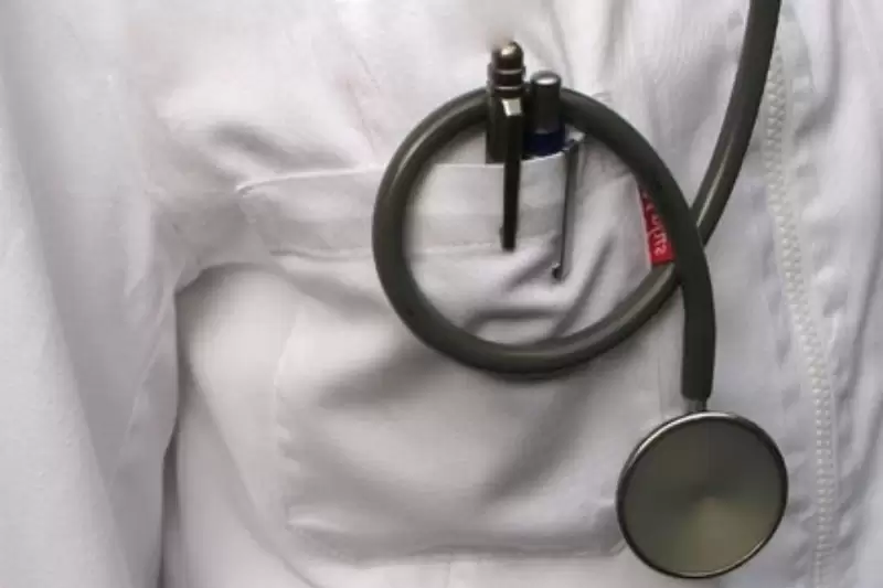 Dr. Örsi Krisztinát (4. számú felnőtt háziorvosi körzet) 2022.12.02-2022.12.08-ig Dr. Jekkel Csilla helyettesíti a 2509 Esztergom, Damjanich utca 85. szám alatti rendelőben.